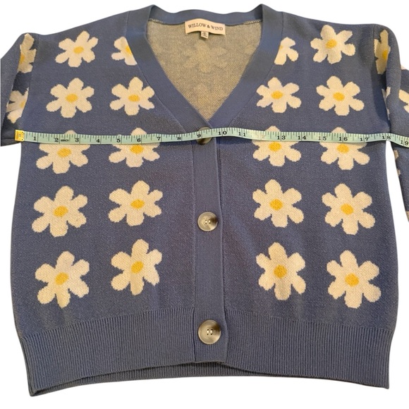 Willow & Wind Blue Daisy Knit Cardigan Sweater Women’s Medium Cottagecore - Picture 8 of 8